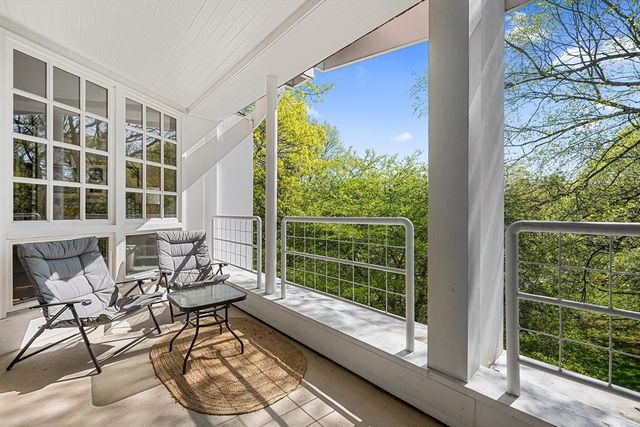 63 Garden Rd C5, Wellesley, MA 02481
