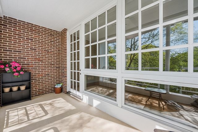63 Garden Rd C5, Wellesley, MA 02481
