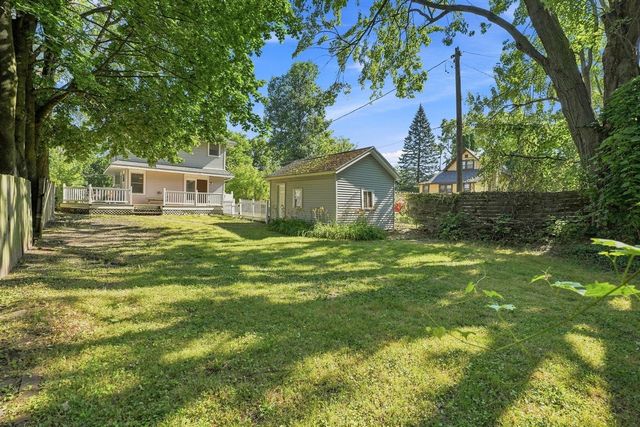 516 Curtis Street, Grand Rapids, MI 49505
