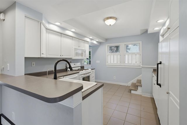 516 Curtis Street, Grand Rapids, MI 49505
