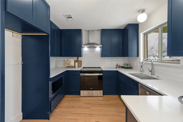 5820 Denise Drive, Haltom City, TX 76148