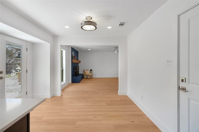 5820 Denise Drive, Haltom City, TX 76148