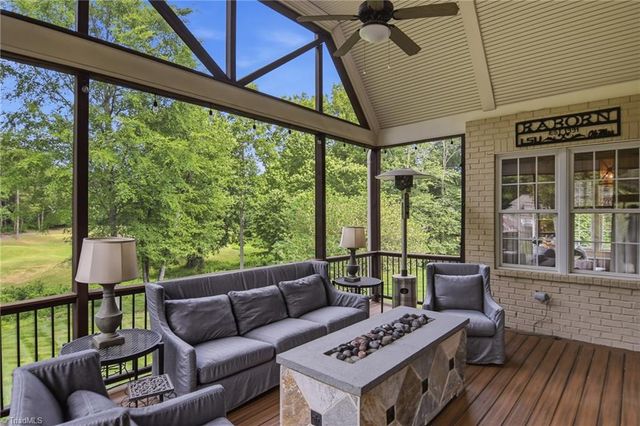 123 Latrobe Court, Advance, NC 27006