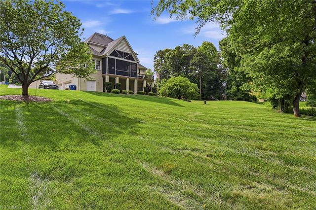 123 Latrobe Court, Advance, NC 27006