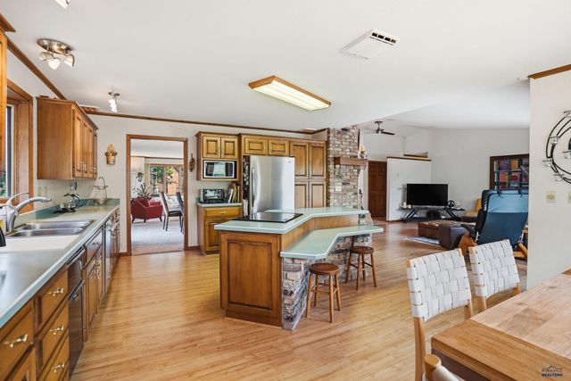 4014 WONDERLAND CT, Rapid City, SD 57702