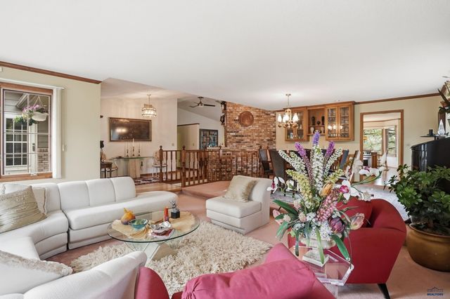 4014 WONDERLAND CT, Rapid City, SD 57702