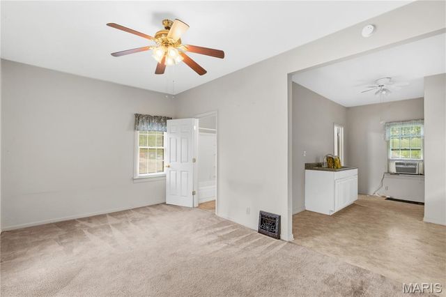 3302 College Avenue, Alton, IL 62002