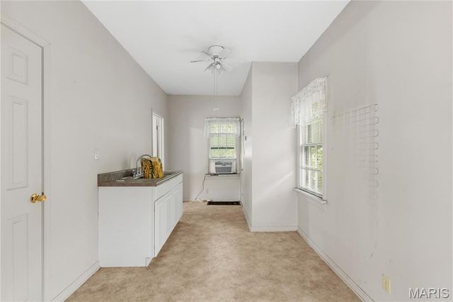 3302 College Avenue, Alton, IL 62002