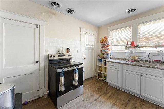 3104 Marshall AVE, Newport News, VA 23607