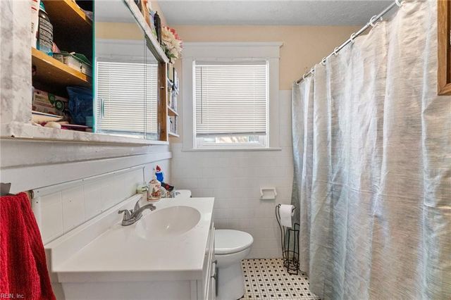 3104 Marshall AVE, Newport News, VA 23607