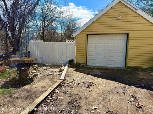 1666 Mount Vernon Avenue, East Lansing, MI 48823