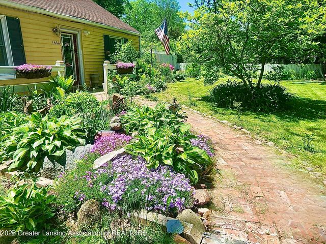 1666 Mount Vernon Avenue, East Lansing, MI 48823
