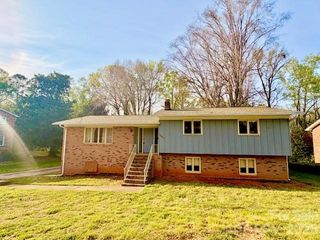 3002 Club Drive, Gastonia, NC 28054