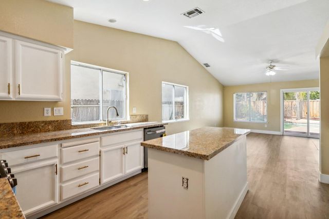 8692 Tarata Pl, Elk Grove, CA 95624