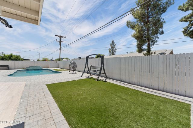 6139 W COLTER Street, Glendale, AZ 85301