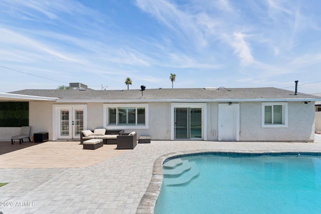6139 W COLTER Street, Glendale, AZ 85301