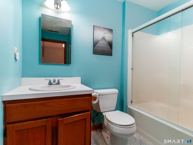 21 White Tail Lane 21, Wallingford, CT 06492