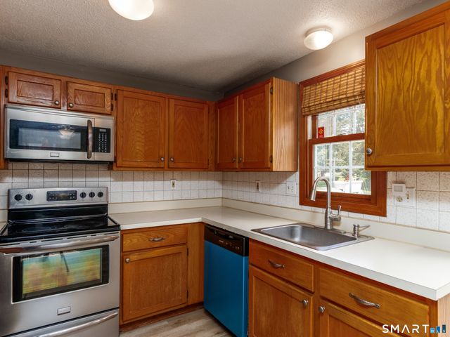 21 White Tail Lane 21, Wallingford, CT 06492