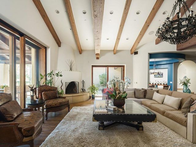 16409 Via de Santa Fe, Rancho Santa Fe, CA 92067