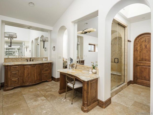 16409 Via de Santa Fe, Rancho Santa Fe, CA 92067