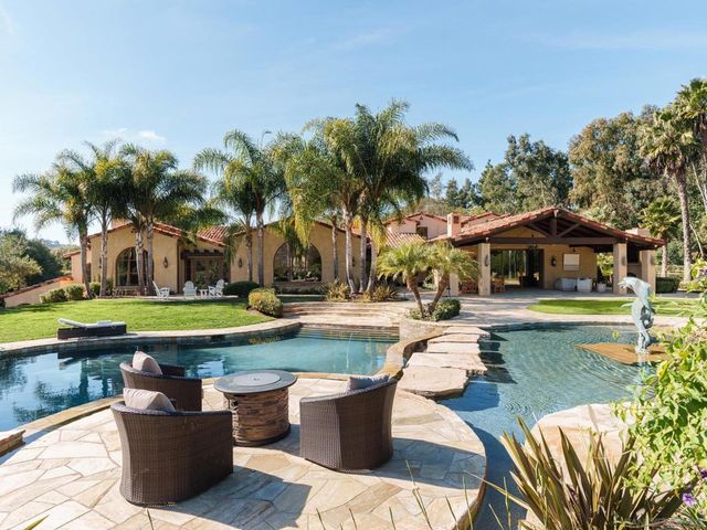 16409 Via de Santa Fe, Rancho Santa Fe, CA 92067