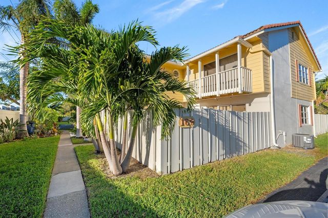 169 Seabreeze Circle, Jupiter, FL 33477