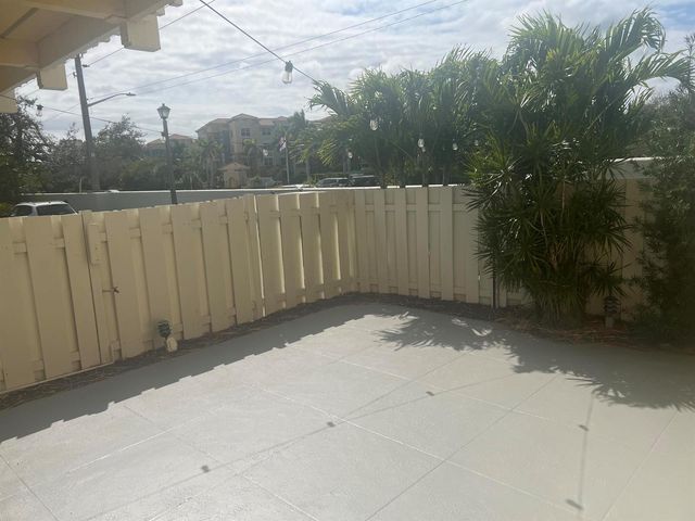 169 Seabreeze Circle, Jupiter, FL 33477
