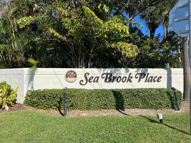 169 Seabreeze Circle, Jupiter, FL 33477