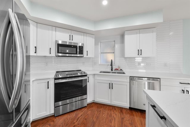 169 Seabreeze Circle, Jupiter, FL 33477
