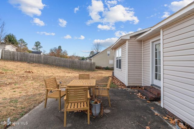 101 Pine Brae Lane, Aberdeen, NC 28315