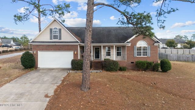 101 Pine Brae Lane, Aberdeen, NC 28315