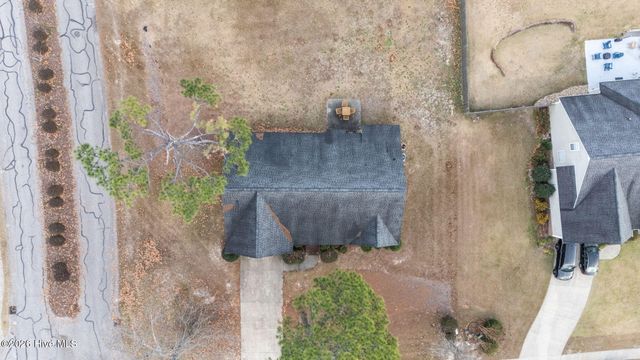 101 Pine Brae Lane, Aberdeen, NC 28315