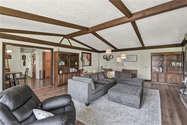 183 Sunrise Drive, Amherst, OH 44001