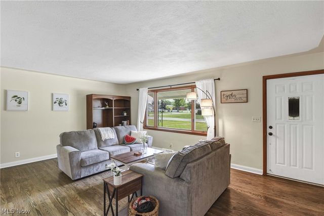 183 Sunrise Drive, Amherst, OH 44001