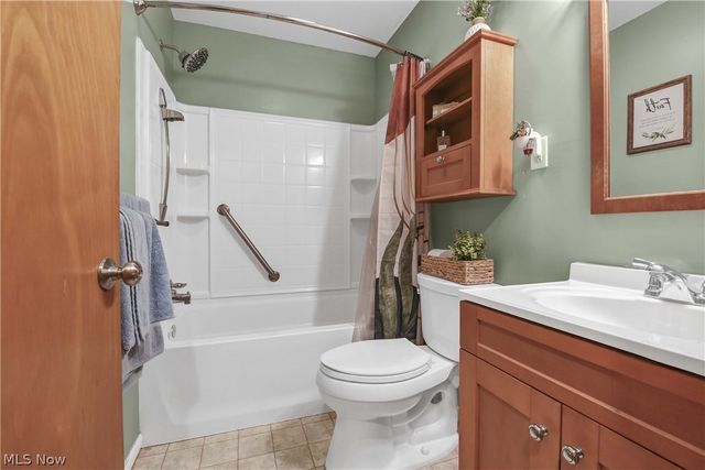 183 Sunrise Drive, Amherst, OH 44001