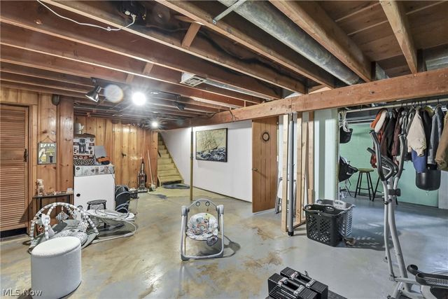 183 Sunrise Drive, Amherst, OH 44001