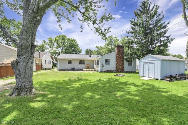 183 Sunrise Drive, Amherst, OH 44001