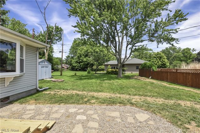 183 Sunrise Drive, Amherst, OH 44001