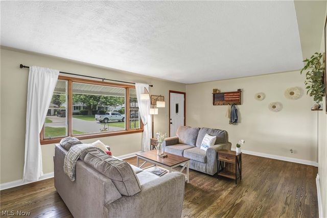 183 Sunrise Drive, Amherst, OH 44001