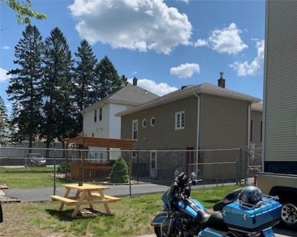 217 Newland Avenue 3, Woonsocket, RI 02895