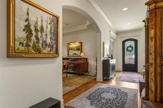 1703 Windsor Place, Nichols Hills, OK 73116