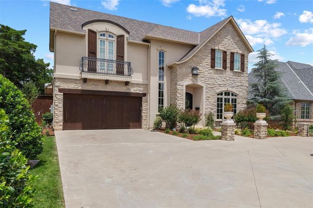 1703 Windsor Place, Nichols Hills, OK 73116