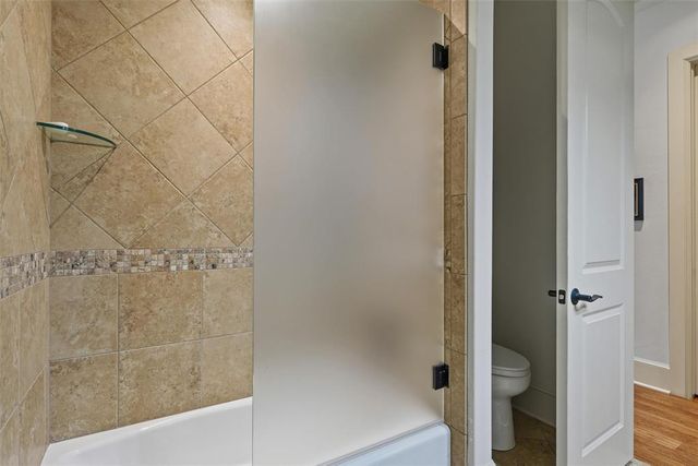 1703 Windsor Place, Nichols Hills, OK 73116