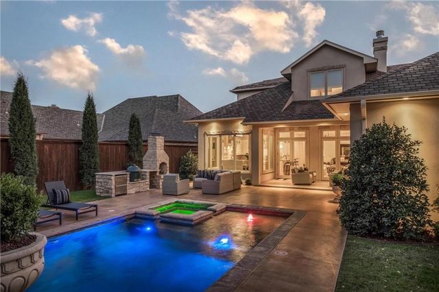 1703 Windsor Place, Nichols Hills, OK 73116