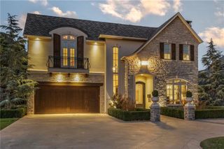 1703 Windsor Place, Nichols Hills, OK 73116