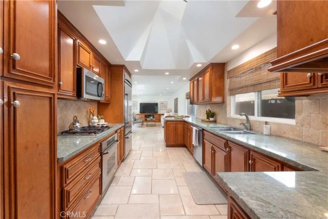 6261 Majorca Circle, Long Beach, CA 90803