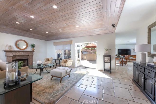 6261 Majorca Circle, Long Beach, CA 90803