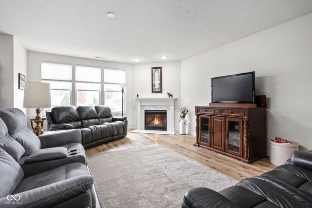 936 Plunkett Avenue, Westfield, IN 46074