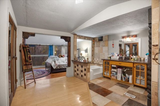 415 Floyd Dr, Smithville, TN 37166