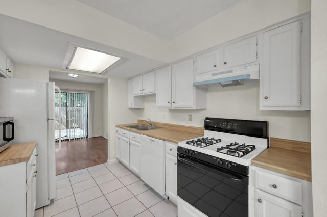 26 Willowwood Circle, The Woodlands, TX 77381